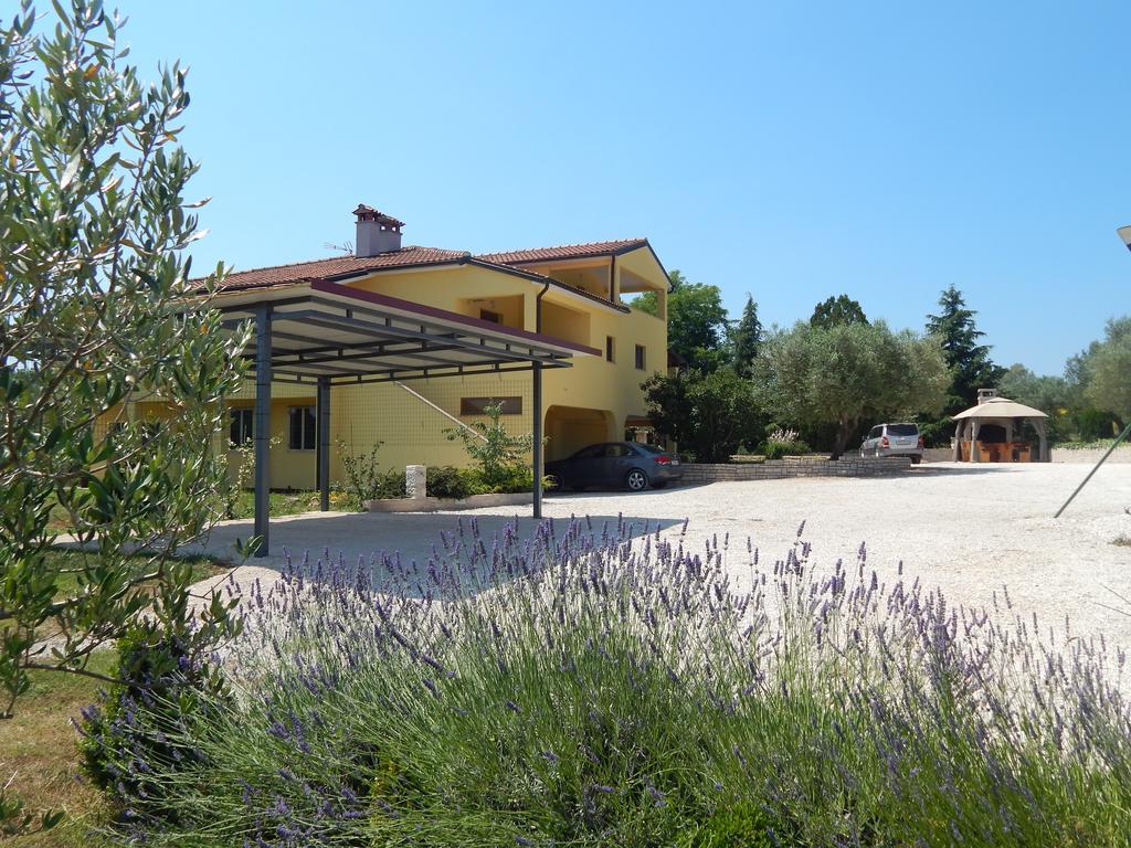 Apartments Terranova Rovigno Esterno foto
