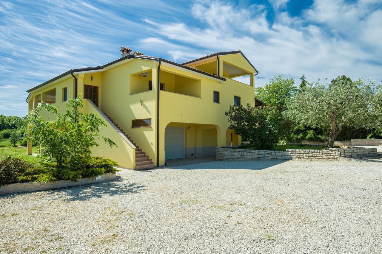 Apartments Terranova Rovigno Esterno foto